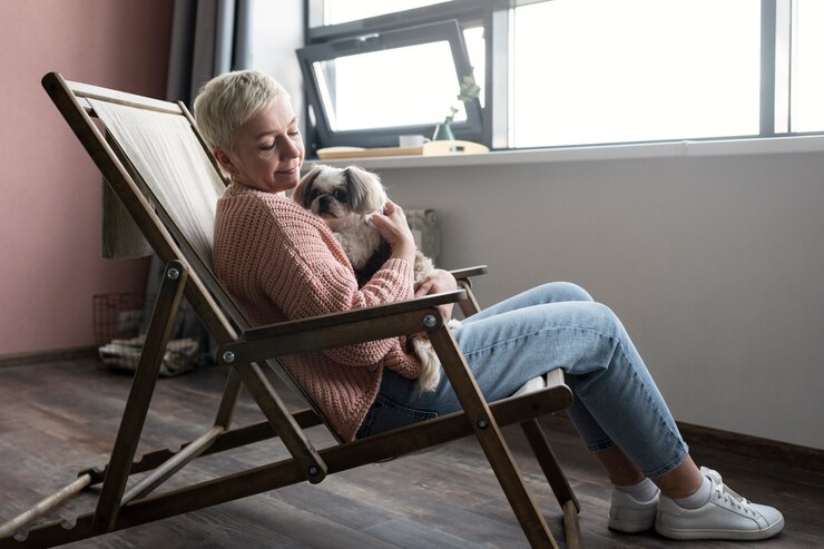 Embracing the Joys of Living Alone: 5 Empowering Ways for Seniors to Make the Most of Their Space